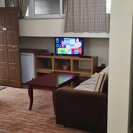 Приземно Студио В Апартаменти Кристал Първа Линия Apartment *